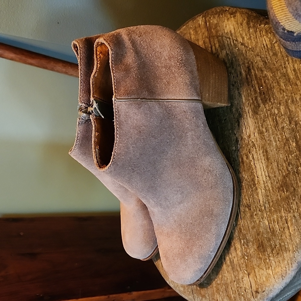Lucky Brand Seude Booties Size 6